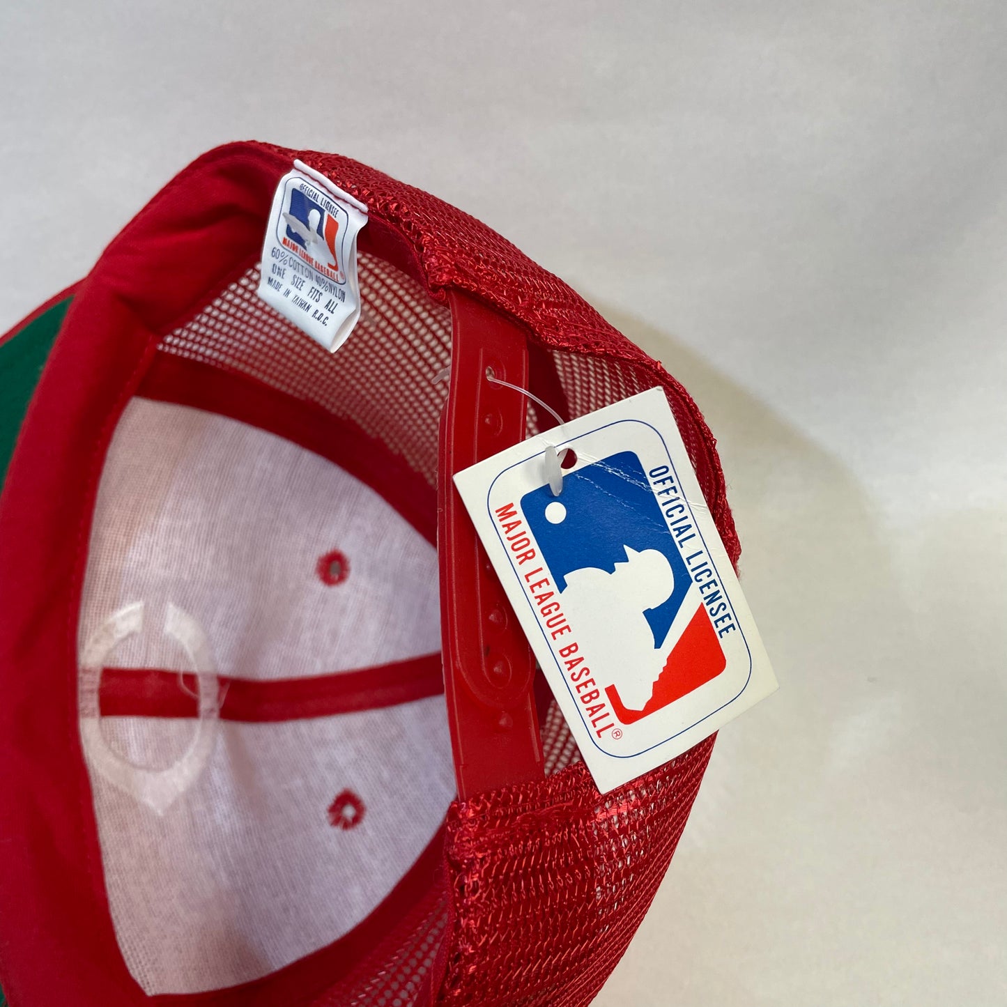 Vintage Cincinnati Reds Snapback (New with tags)
