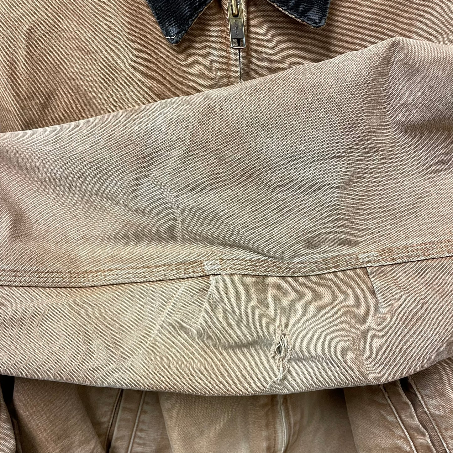 Vintage Carhartt Santa Fe Brown Distressed Fleece Lined Jacket XL