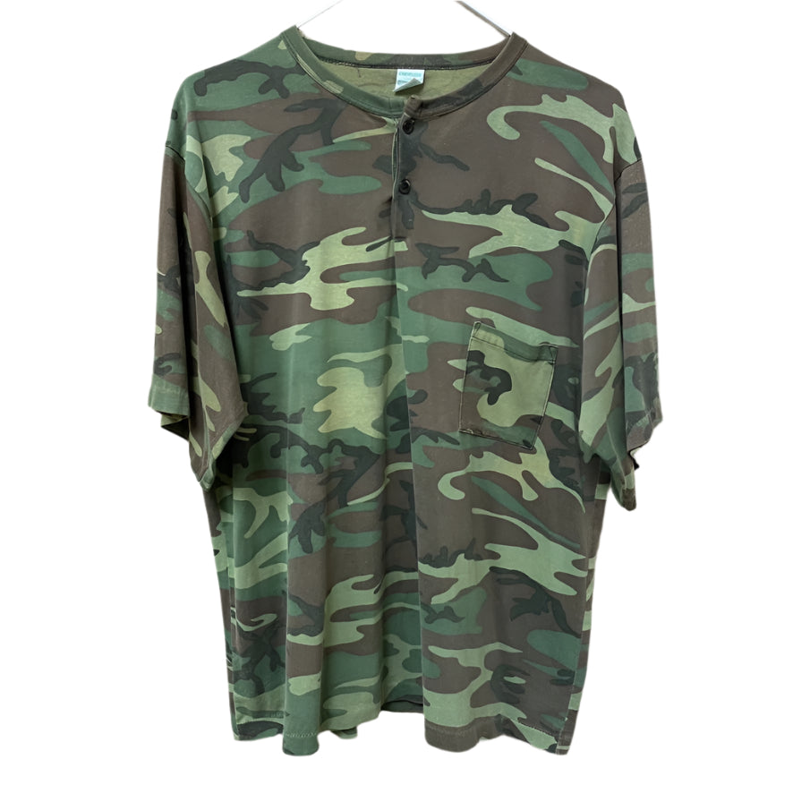 Vintage Woodland Camo Henley Shirt XL