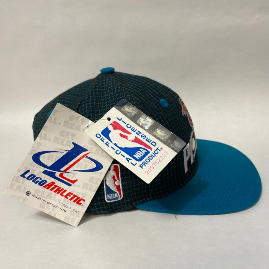 Vintage Detroit Pistons NBA Logo Athletic Snapback