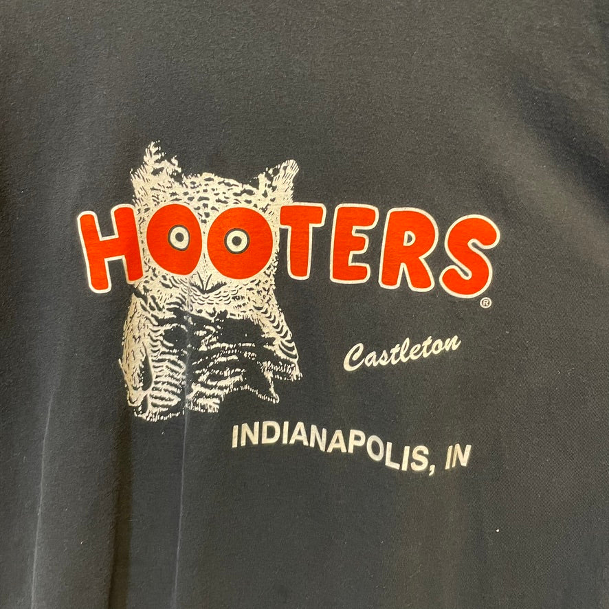 Vintage Hooters Shirt XL