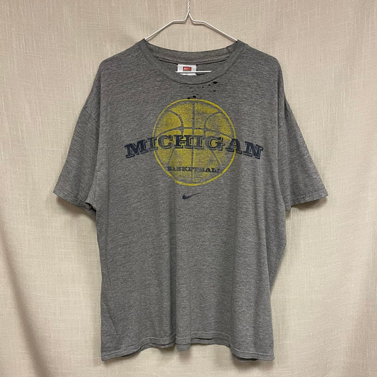Vintage Michigan Wolverines Basketball Nike 'Just Do It' Shirt XL