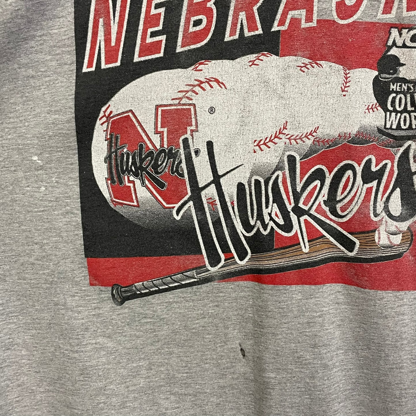 Vintage Nebraska Huskers 2001 College World Series Shirt