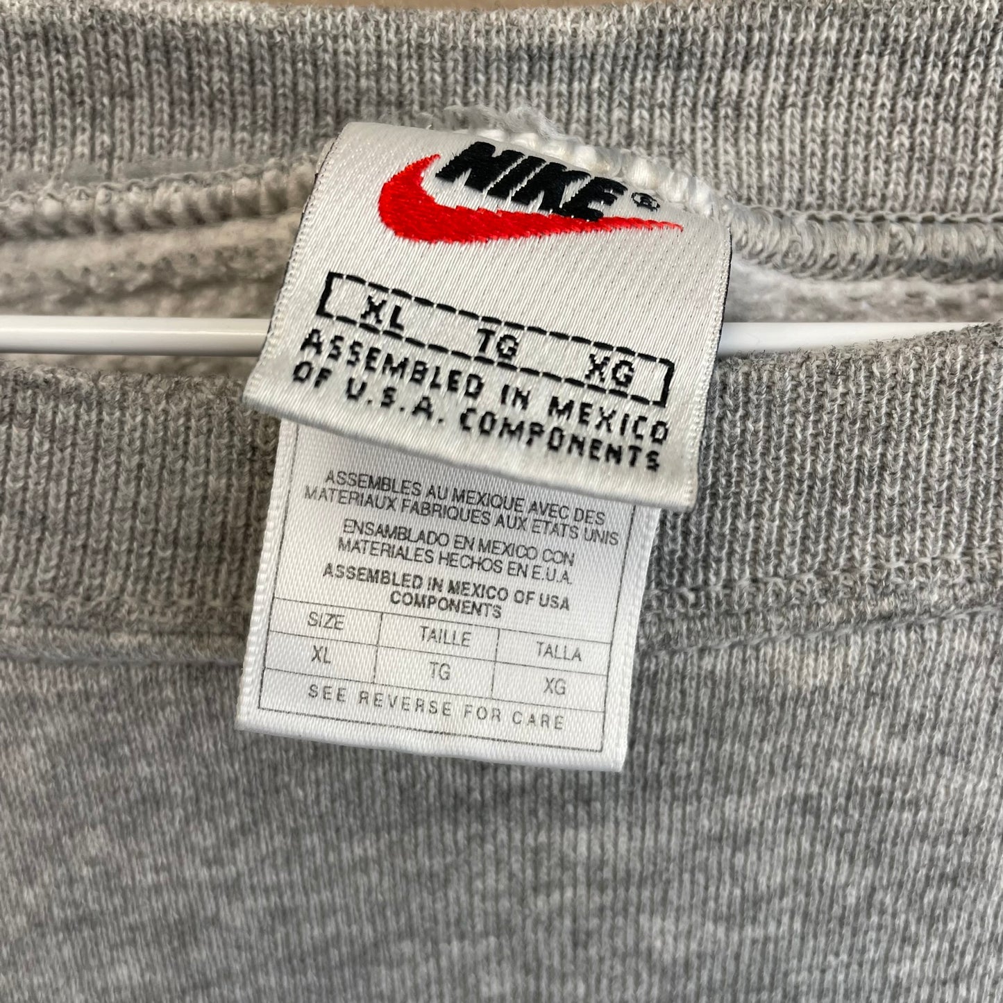 Vintage Mini Swoosh Nike Crewneck XL