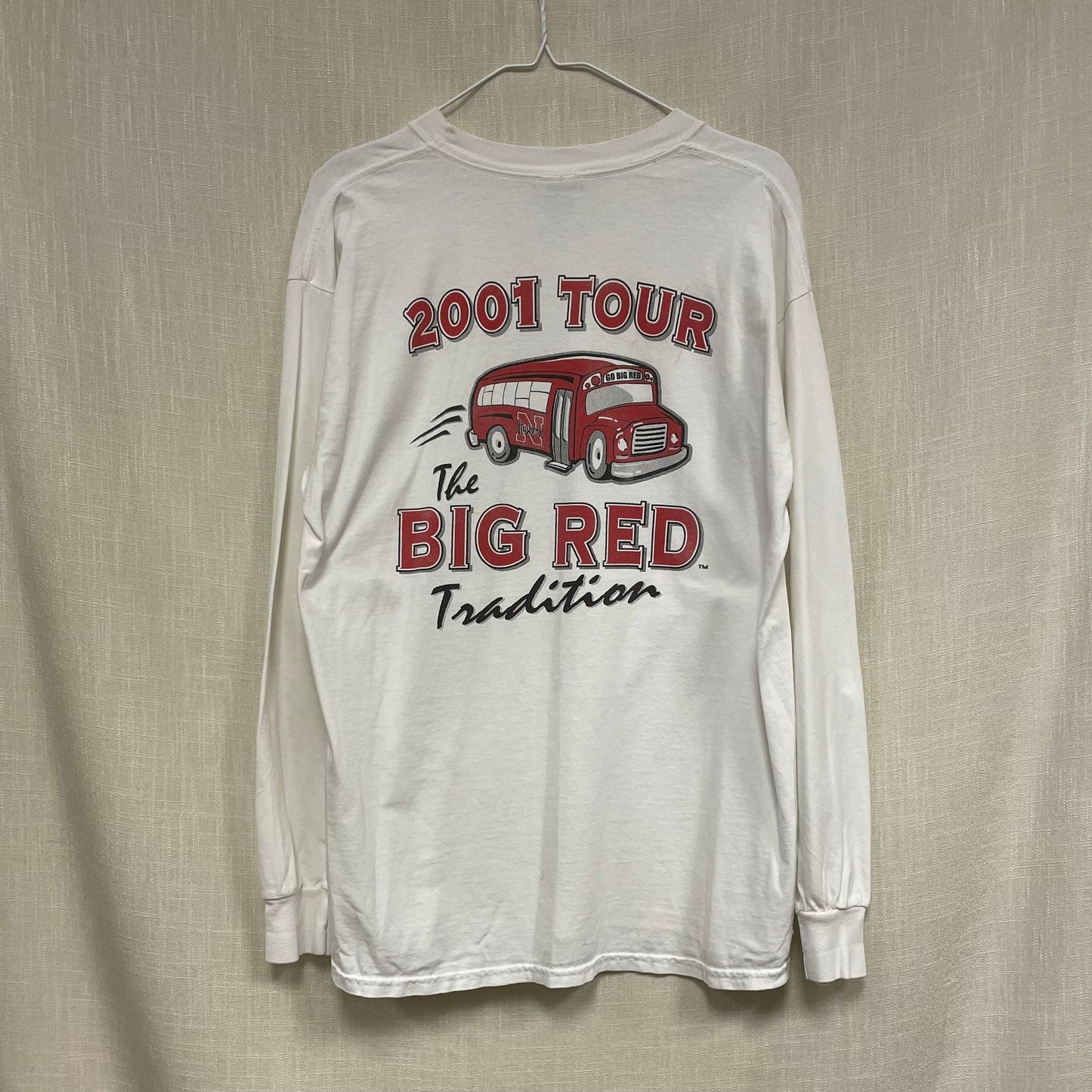 Vintage Nebraska Huskers 2001 Tou Big Red Bus Shirt L