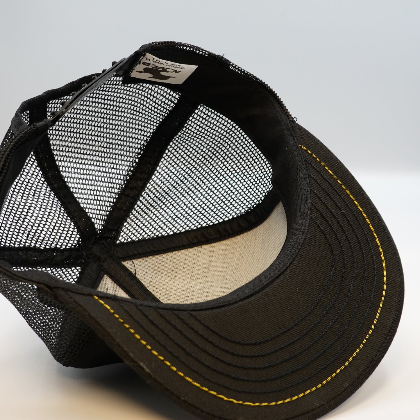 Vintage Moor Man's Snapback Trucker Hat