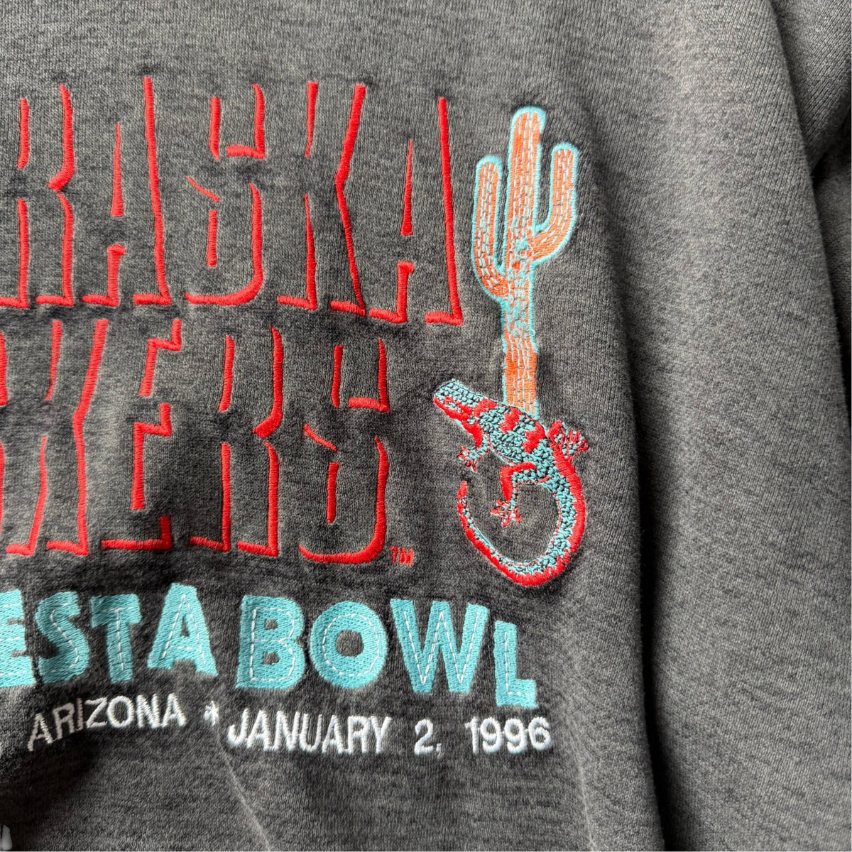 Vintage Nebraska Huskers 1996 Fiesta Bowl Crewneck - L